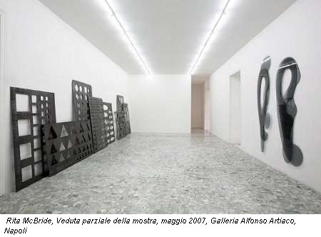 Rita McBride, Veduta parziale della mostra, maggio 2007, Galleria Alfonso Artiaco, Napoli