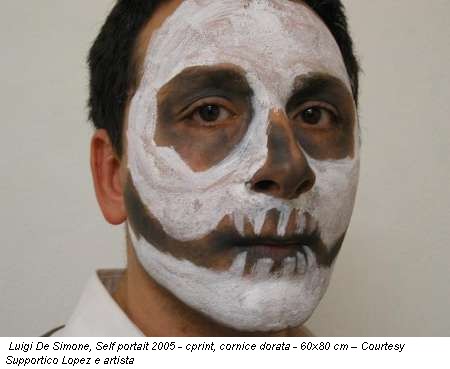 Luigi De Simone, Self portait 2005 - cprint, cornice dorata - 60x80 cm  Courtesy Supportico Lopez e artista
