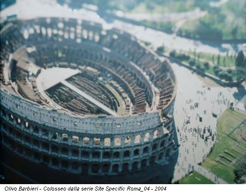 Olivo Barbieri - Colosseo dalla serie Site Specific Roma_04 - 2004