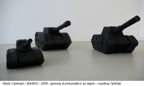Paolo Canevari - thANKS - 2009 - gomma di pneumatico su legno - courtesy l'artista