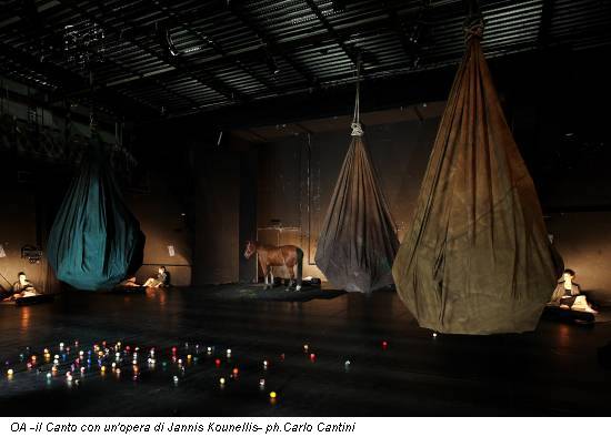 OA -il Canto con un'opera di Jannis Kounellis- ph.Carlo Cantini