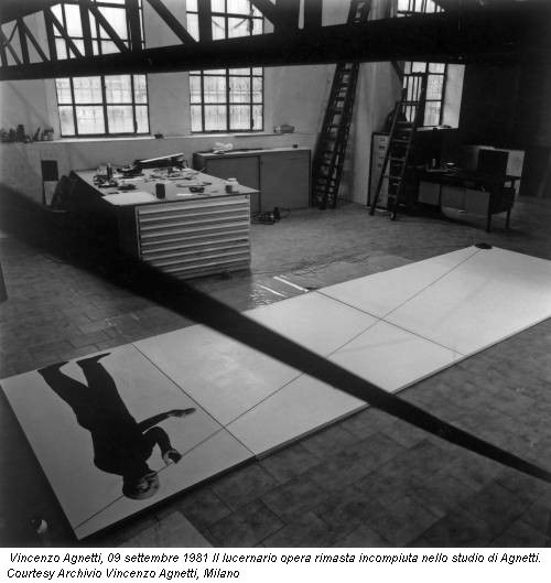 Vincenzo Agnetti, 09 settembre 1981 Il lucernario opera rimasta incompiuta nello studio di Agnetti. Courtesy Archivio Vincenzo Agnetti, Milano