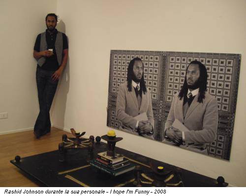 Rashid Johnson durante la sua personale - I hope I'm Funny - 2008