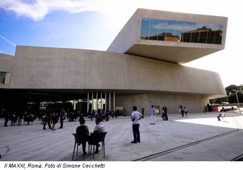 Il MAXXI, Roma. Foto di Simone Cecchetti