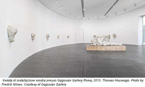 Veduta di installazione mostra presso Gagosian Gallery Roma, 2013. Thomas Houseago. Photo by Fredrik Nilsen. Courtesy of Gagosian Gallery