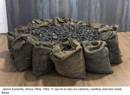 Jannis Kounellis, Senza Titolo, 1968, 12 sacchi di iuta con carbone, courtesy Giacomo Guidi, Roma