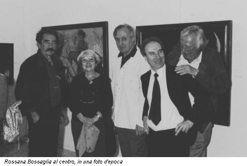 Rossana Bossaglia al centro, in una foto d'epoca