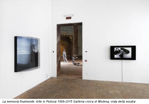 La memoria finalmente. Arte in Polonia 1989-2015 Galleria civica di Modena, vista della mostra