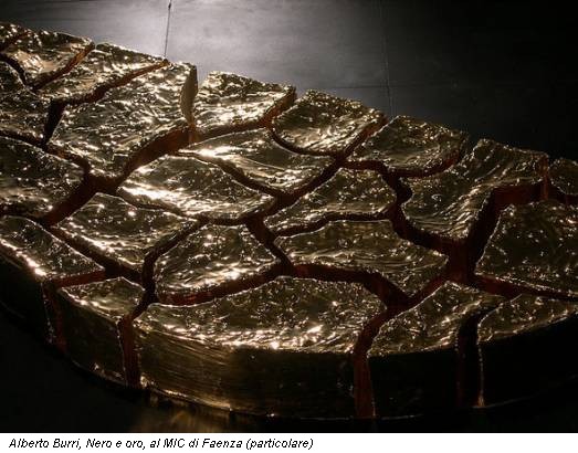 Alberto Burri, Nero e oro, al MIC di Faenza (particolare)