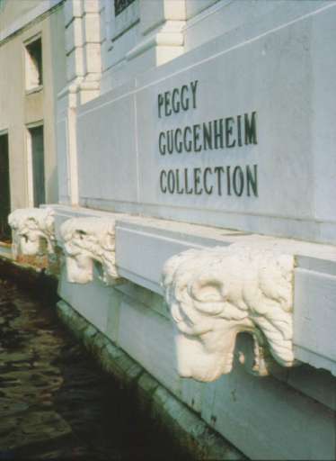 Super Guggenheim in laguna |