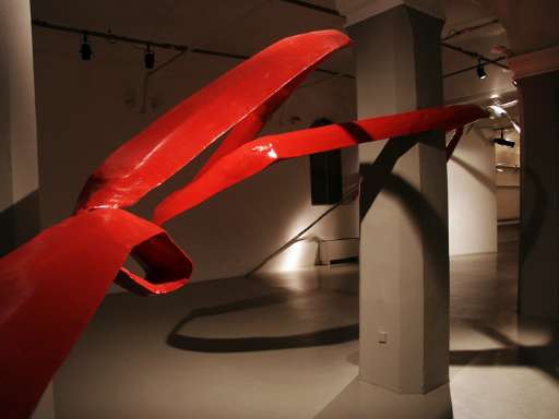 fino al 28.II.2005 | Eduard Habicher – Una scultura, uno spazio | Parma, Galleria Niccoli