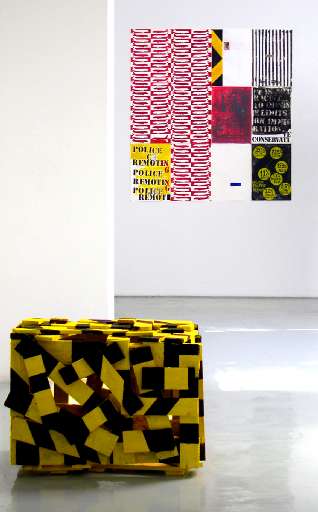 fino al 15.VI.2005 | Toma Muteba Luntumbue | Roma, Extraspazio