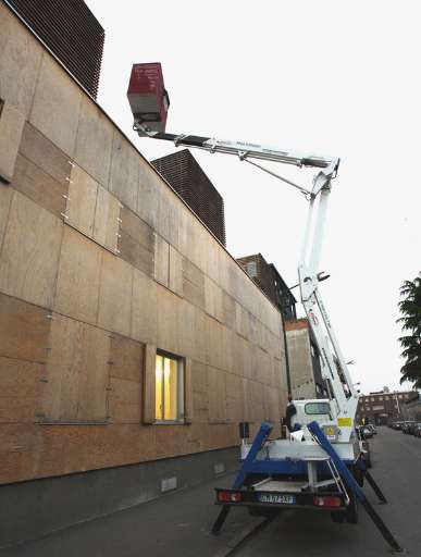 fino al 31.V.2005 | Pietro Roccasalva – 0 | Milano, Galleria Zero