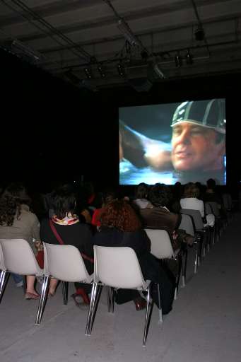 fino al 2.VI.2005 | Candice Breitz – All Cut Up | Parigi, Palais de Tokyo fino al 2.VI.2005 | Candice Breitz – All Cut Up | Parigi, Palais de Tokyo