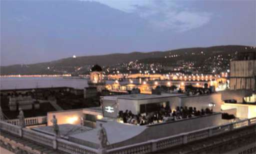 Revoltella by night. Parole, visioni e suoni dal terrazzo che dà sul golfo di Trieste…