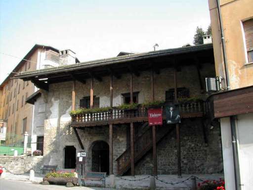 Una nuova biblioteca per la casa di Tiziano l’Oratore, parente del pittore Vecellio, a Pieve di Cadore