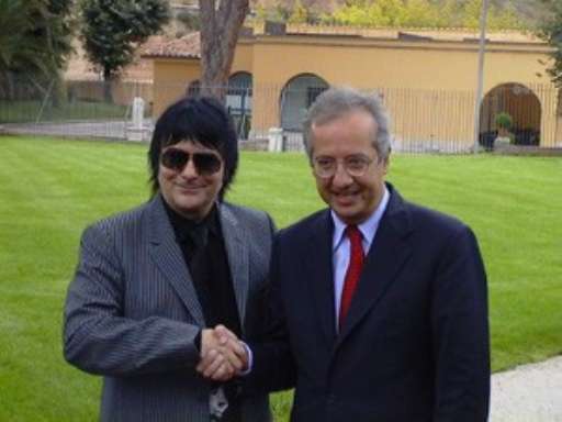 Fonopoli nascerà, sarà di proprietà del Comune di Roma e gestita da Renato Zero