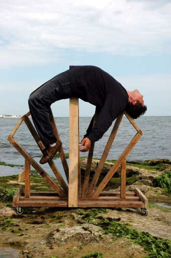 fino al 31.X.2005 | Francesco Schiavulli – Versoxverso | Bari, Ex Manifattura Tabacchi