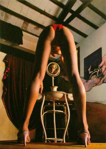 Sgarbi e tette? Binomio irresistibile durante la Controbiennale di Udine