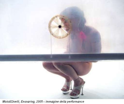 Ensnaring… censored. A Torino sgombrato un video di Mojo&Sivelli