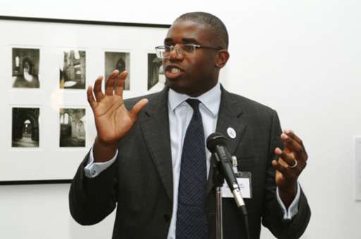 I puntini sulle i del ministro inglese. E trema la corazzata Arts Council