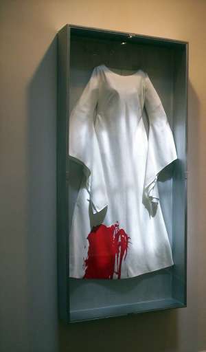 fino al 30.IV.2006 | D. M. Wilding – Opps, not so perfect | Napoli, Overfoto