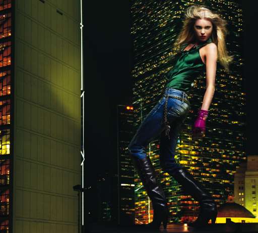 Show multisensoriale per Fornarina, protagonista a Barcellona al salone Bread & Butter Show multisensoriale per Fornarina, protagonista a Barcellona al salone Bread & Butter