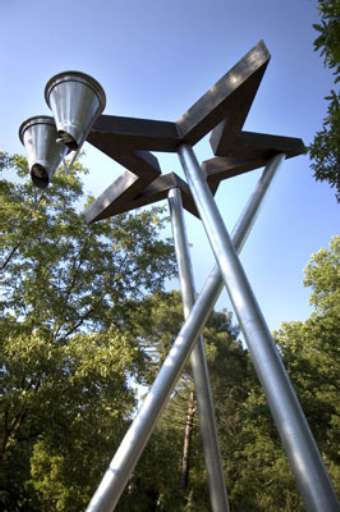 fino al 30.IX.2006 | Gilberto Zorio – Fontana arbitraria | Scandicci (fi), Parco di Poggio Valicaia fino al 30.IX.2006 | Gilberto Zorio – Fontana arbitraria | Scandicci (fi), Parco di Poggio Valicaia