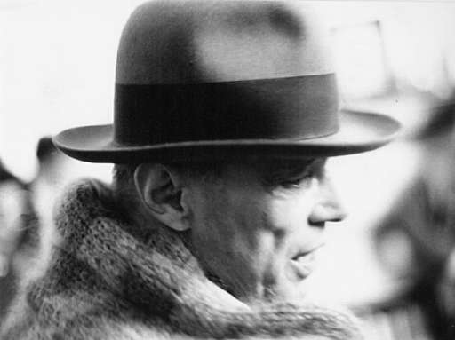 Joseph Beuys vent’anni dopo. Grandi nomi per l’omaggio in un antico borgo marchigiano