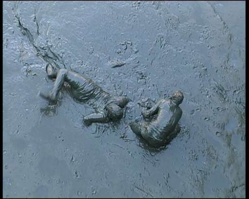 Un bagno con John Bock? Performance “acquatica” alle Terme dei Papi di Viterbo