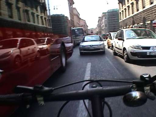 Bicycling Roma. A Radioartemobile video di Rainer Ganahl sulla Roma by bici