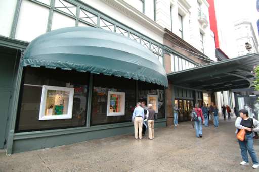 Art Under Glass. A New York artisti multimediali in vetrina da Macy’s