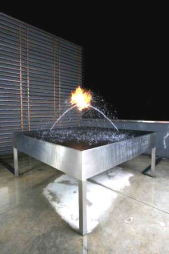 fino al 20.X.2006 | Jeppe Hein | Milano, Galleria Zero fino al 20.X.2006 | Jeppe Hein | Milano, Galleria Zero