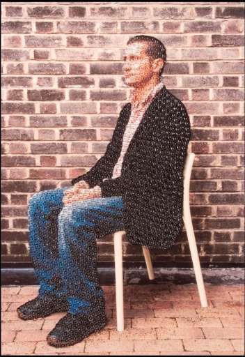 Roma, il Trois Studio diventa spazio espositivo con uno… Stato di Famiglia