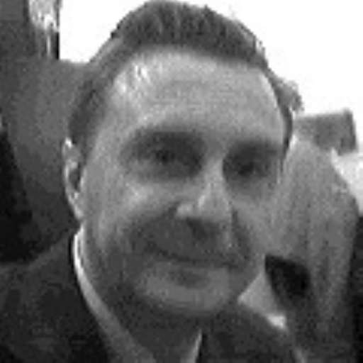 Parigi, al francese Philippe Ramette l’Alcatel Prize di fotografia