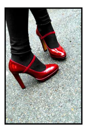 Fashion Shoes. Foto a tema calzaturiero per il debutto di un nuovo spazio milanese