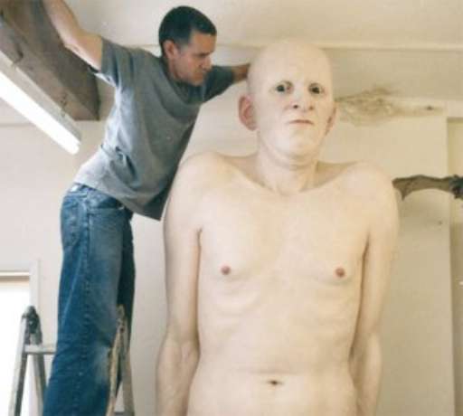 Clikka che ti passa. Il re del 2006 su Exibart è Ron Mueck