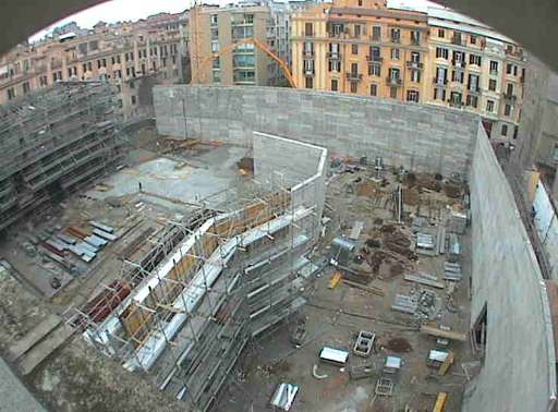 Parte il Grande Fratello. Non solo a Cinecittà, anche nel cantiere del nuovo Macro Parte il Grande Fratello. Non solo a Cinecittà, anche nel cantiere del nuovo Macro