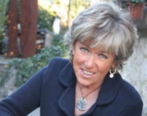 Arte e politica, Angiola Tremonti candidata a sindaco di Cantù