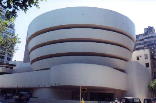 New York, make up completo per il cinquantenne Solomon R. Guggenheim Museum