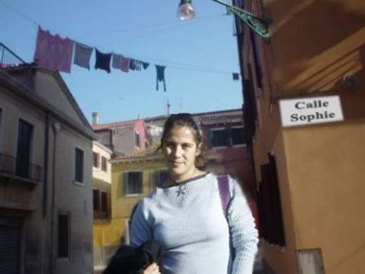 Da Venezia: performance imprevista, sono i non-curatori del padiglione di Sophie Calle…