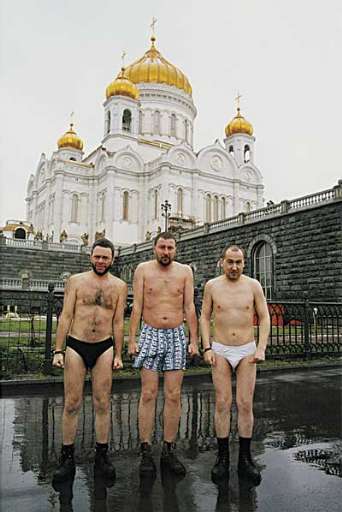 Out Video, videoarte nei contesti urbani. In giro per la Russia…