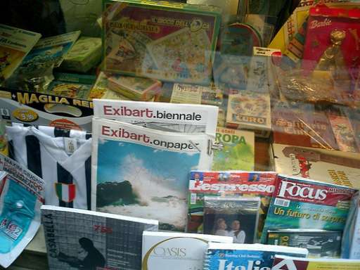 Ecco Exibart.onpaper in edicola. A Venezia, ancora per qualche giorno…