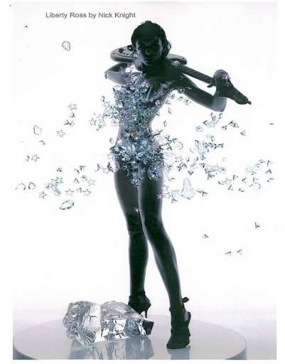 Un impegno cristallino. Swarovski mette insieme moda e musica per un evento benefico