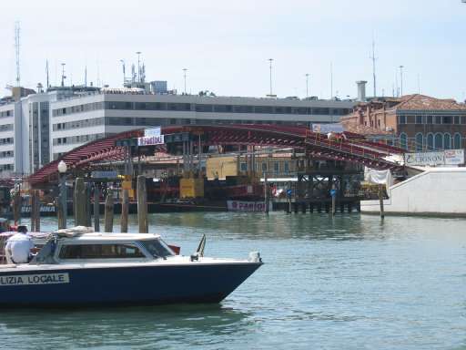 Ecco il ponte di Santiago Calatrava a Venezia. E per il suo nome… Ecco il ponte di Santiago Calatrava a Venezia. E per il suo nome…