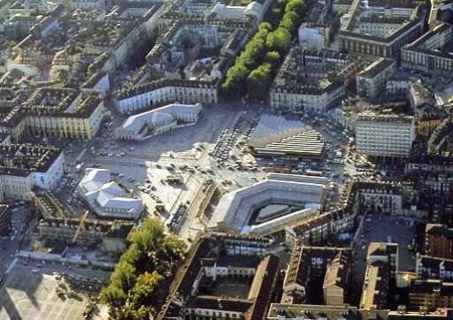 Performance, videoarte e musica, per due giorni è questa la “Secret life” di Torino Performance, videoarte e musica, per due giorni è questa la “Secret life” di Torino