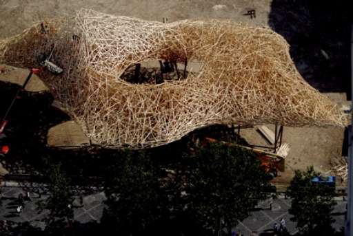 La minacciosa pira di Arne Quinze a Bruxelles… La minacciosa pira di Arne Quinze a Bruxelles…