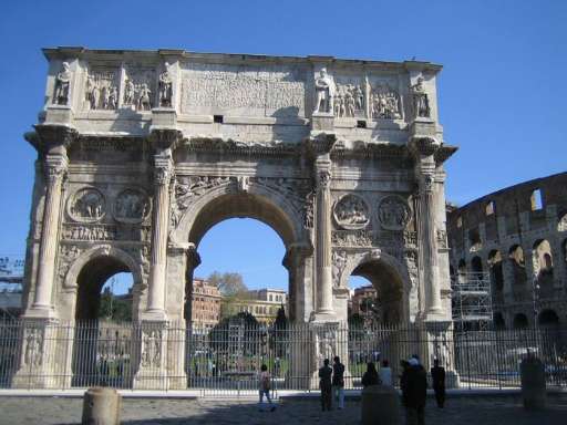 L’Arco di Costantino si fa cinema per i trent’anni dell’Estate Romana L’Arco di Costantino si fa cinema per i trent’anni dell’Estate Romana