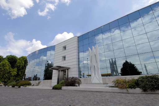 MECENATI SI NASCE. SPONSOR SI DIVENTA MECENATI SI NASCE. SPONSOR SI DIVENTA