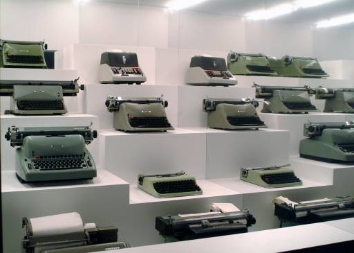 fino al 27.VII.2008 | Olivetti | Torino, Palazzo della Promotrice fino al 27.VII.2008 | Olivetti | Torino, Palazzo della Promotrice